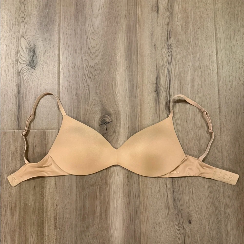 Skims Wireless Form Push Up Plunge Bra - Clay - Picture 2 of 7